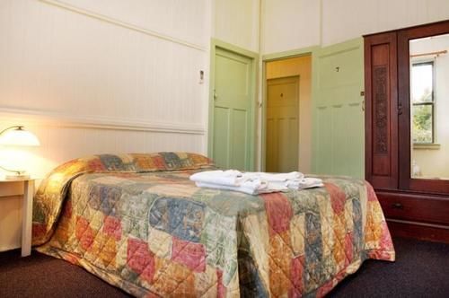 Maleny Hotel Hotel